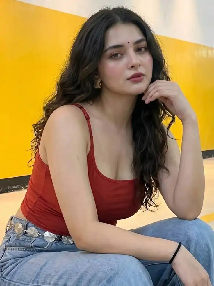 High Profile Lucknow Escort
