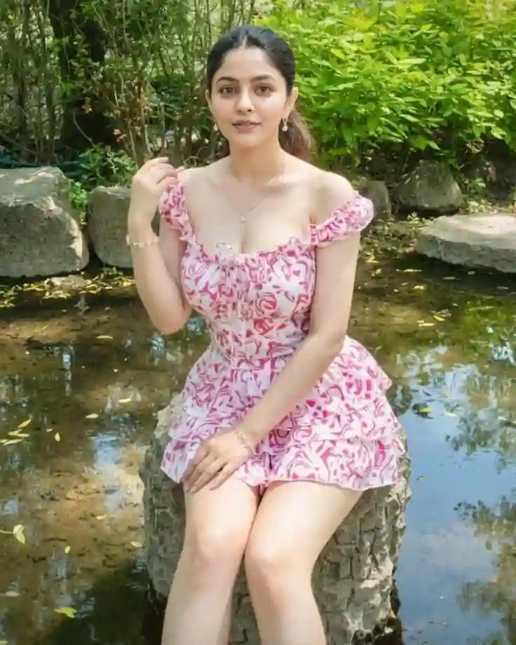 Lucknow Escort Girl
